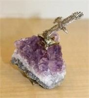 PEWTER EAGLE ON TOP OF AMETHYST