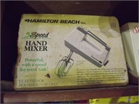 2 Vintage Handmixers, Misc, Kitchenn