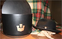 Goorin Bros - hat and hat box
