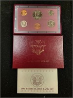 1993 US Mint Uncirculated Bank Coin set in
