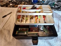 Old pal Fishing box with lures