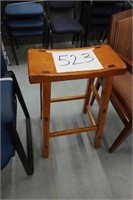 1 Wooden Stool