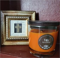 Mother image and woodwick candle.