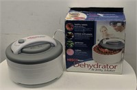 Nesco Dehydrator and Jerky Maker