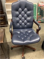 LEATHER OFFICE CHAIR ON CASTORS