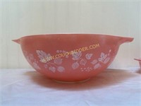 Pyrex Pink Ivy Gooseberry Cinderella Bowls