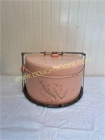 Retro pink cake tin