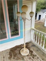 Outdoor retro globe standing lamp