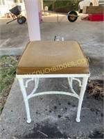 Metal bottom stool