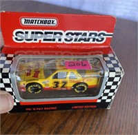 MATCHBOX Superstars #32 Pic 'N Pay Limited