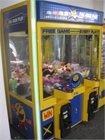 Pac Man Play dual crane machine