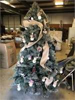 7' Country Decorated Christmas Tree