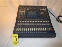 Yamaha O3D Digital Mixing Console w/Case (24 x 14