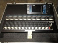 Yamaha LS9-32 Digital Mixing Console w/Travel case