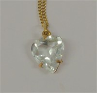 (WW) Ladies 18K Yellow Gold Chain With Quartz