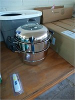lg. stainless steel steamer pot