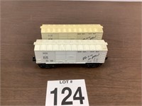 TWO LIONEL 6014 FRISCO SL-SF WHITE BOXCARS