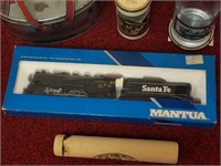 Mantua HO Scale 312-01 Stanta Fe Train and More
