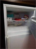Magic Chef Frost Free Refrigerator