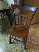 Buck-Aneer Colonial Table and Chairs