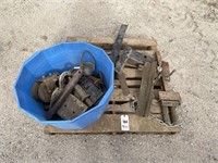 Misc Iron, Pipe Guide, winch, stand
