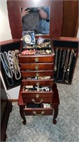 Huge amount of contents in jewelry chest