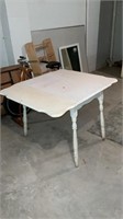 White dropleaf table
