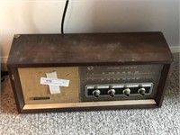 Vintage Panasonic Solid State Radio