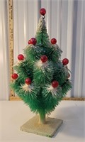 Very retro tabletop Christmas tree and flower