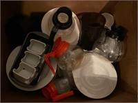 Large Box of Assorted Dinner Plates, Bowls & Coffe