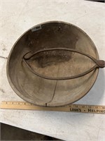 Wooden bowl and kettle hook