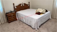 Queen Bed w/ Bedding & Night Stand 24x16x25 w/