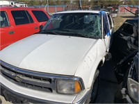 1996 CHEVROLET S10 BLAZER WHITE