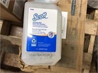 1 Case of Scotts Foam Cleanser (6 bottles/case)