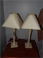 Set of 2 White Lamps
