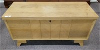 Vintage Lane Cedar Chest, No Key