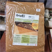 9 x 12 Rug Grip Mat in Package