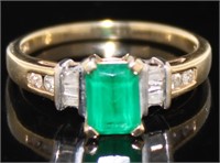 10kt Gold Natural Emerald & Diamond Estate Ring