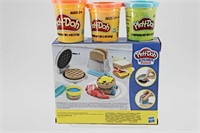 Playdoh Kitchen Creation Set / 3 Playdoh container