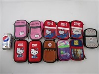 11 petites sacoches dont 7 Hello Kitty