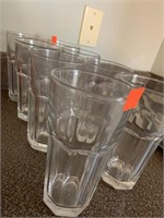 8 Glass Drinking Cups