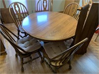 Dining Room Table w/6 Chairs & 2 Leafs