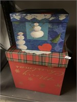 2 GIFT BOXES