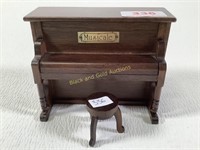 Tiny Wooden Piano Music Box