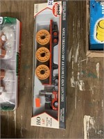 HO SCALE DIECAST TRACTOR AND TRAILER