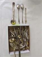 VINTAGE COLLECTIBLE STERLING SILVER FLATWARE WITH