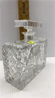 CUT CRYSTAL DECANTER 6.5X7 W/ MATCHING TOPPER