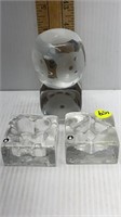 PAIR OF 2' GLASS & ETCHED DICE-2 GLASS PUKEBURG
