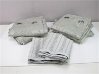 Set of 4 Drapes & pillow shams