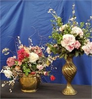 2 Vase/Planters with Flowers